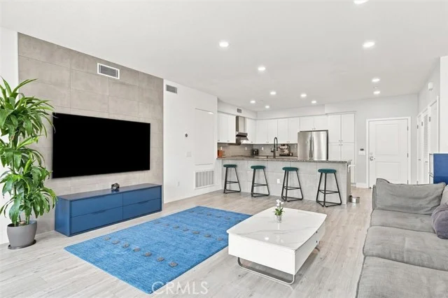 13124 Central #201, Hawthorne