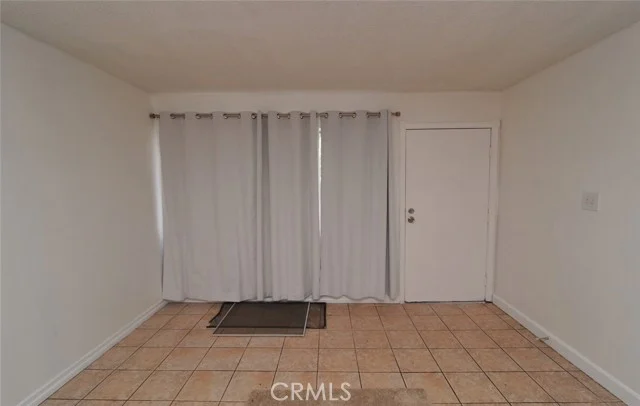 17 Scottsdale N photo 4