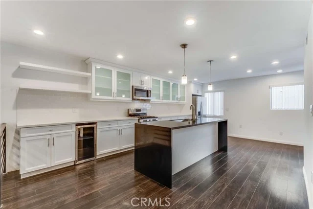 15133 Magnolia Boulevard #D photo 5