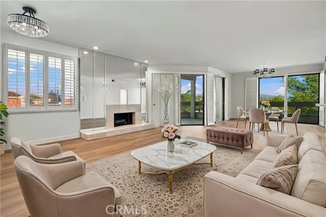 17140 Burbank #207, Encino
