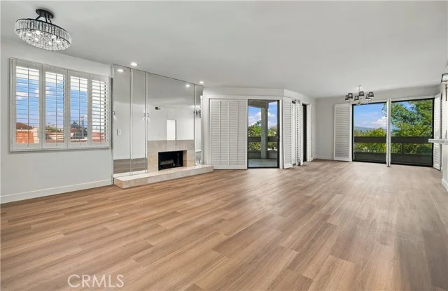 17140 Burbank #207 photo 2