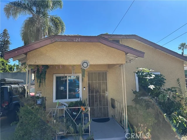 124 N Cedar photo 2
