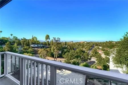 21651 Yucatan Avenue, Woodland Hills