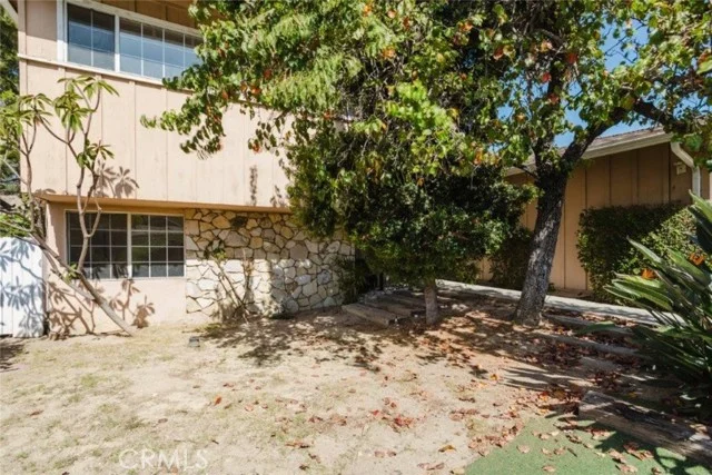 1755 Sunny Heights Drive photo 4