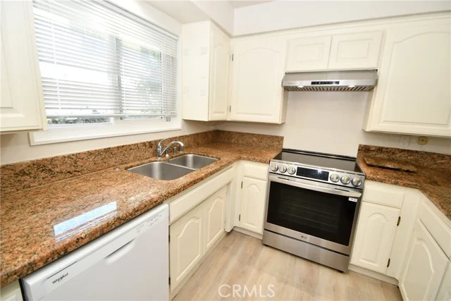 22934 Nadine Circle #A photo 3