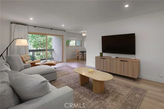 4730 Park Granada #228, Calabasas