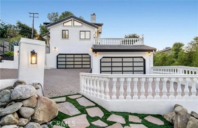 23555 Summit Dr, Calabasas