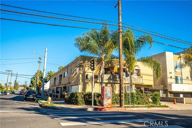 5666 Lemon Grove Avenue, Los Angeles