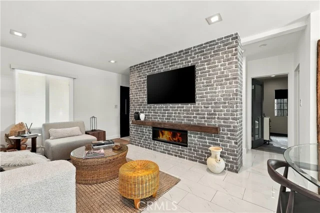 17417 Sherman Way photo 5