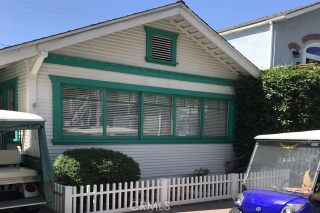 335 Clemente Avenue, Avalon