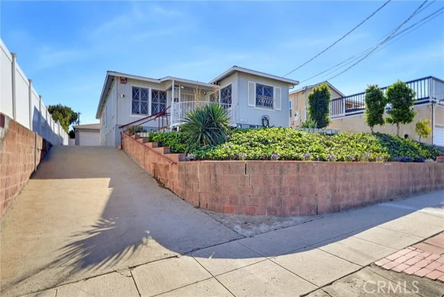 1223 W Elberon, San Pedro