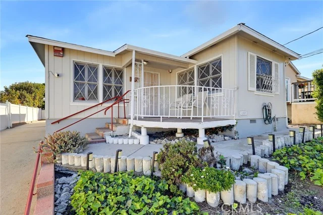 1223 W Elberon photo 4