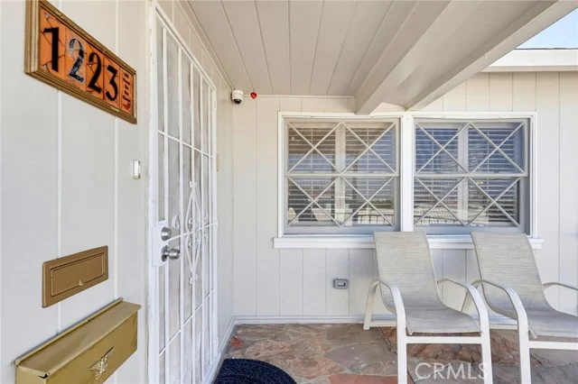 1223 W Elberon photo 5