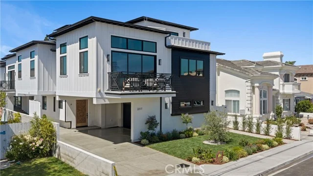 2217 Bataan Road #B, Redondo Beach