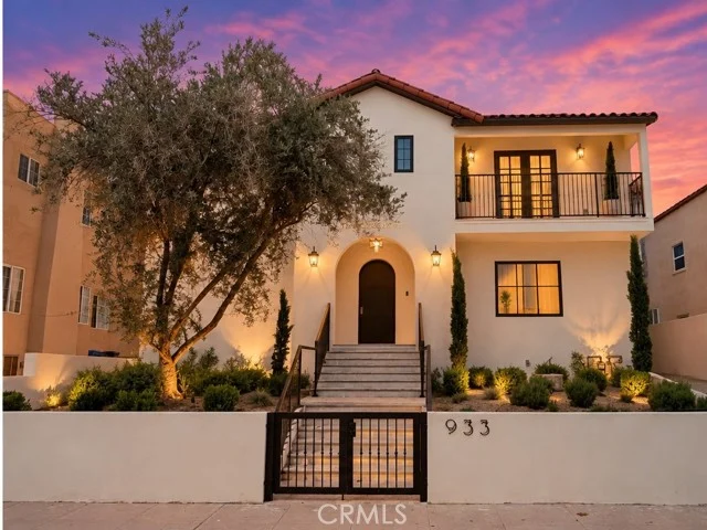 933 S Sycamore Avenue, Los Angeles