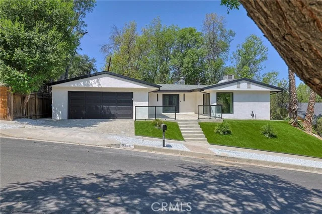 5843 Nevada, Woodland Hills