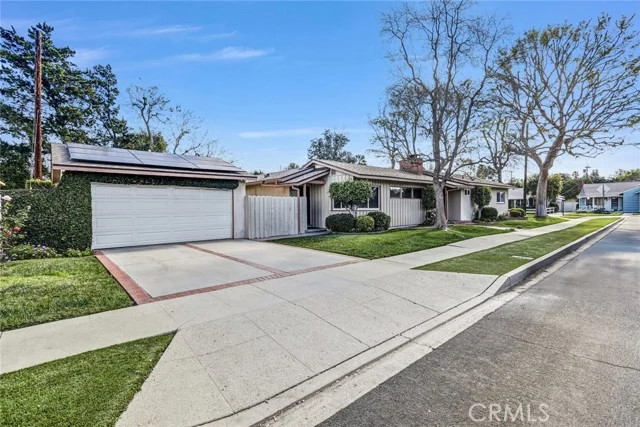 5906 Colbath, Valley Glen