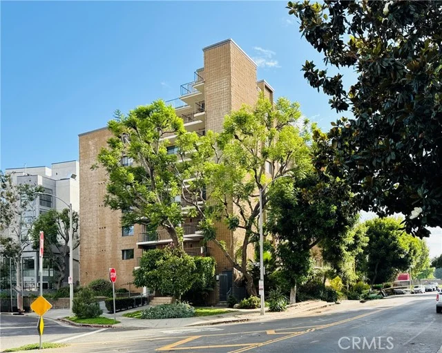 10966 Rochester Avenue #1B, Los Angeles