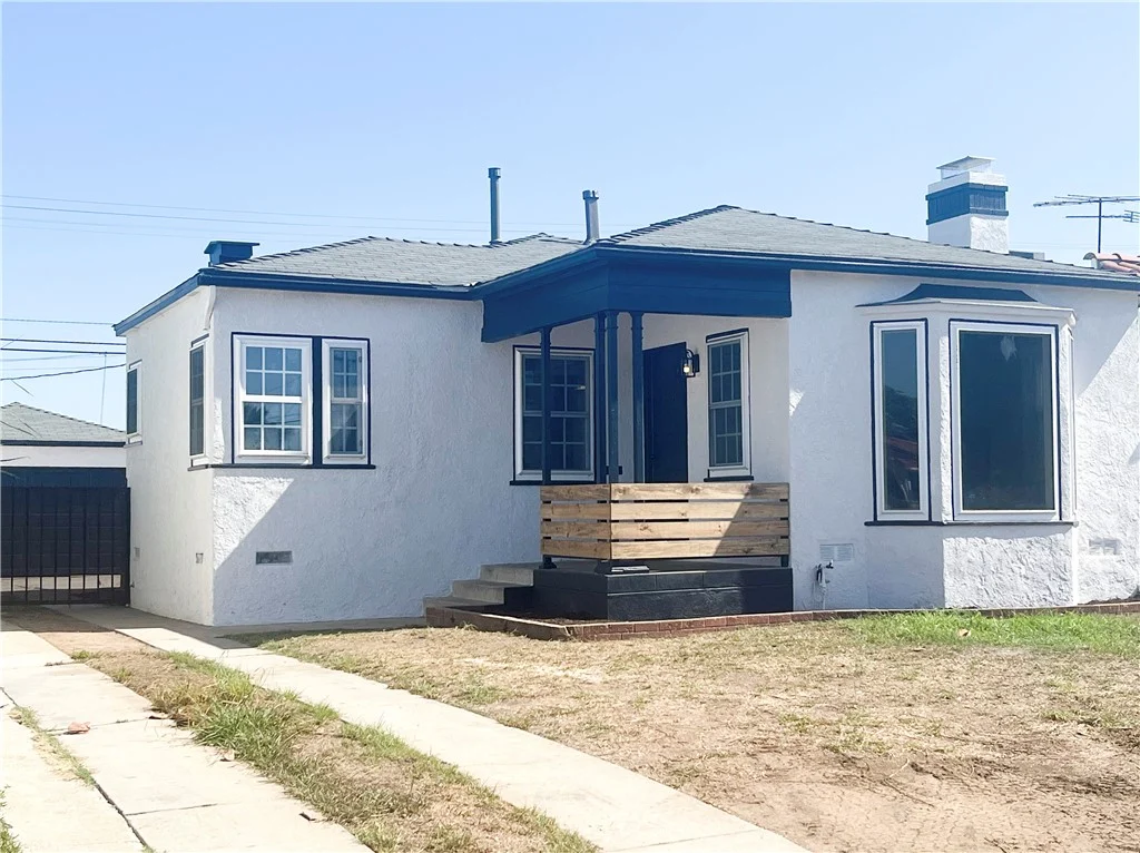8718 Cimarron Street, Los Angeles