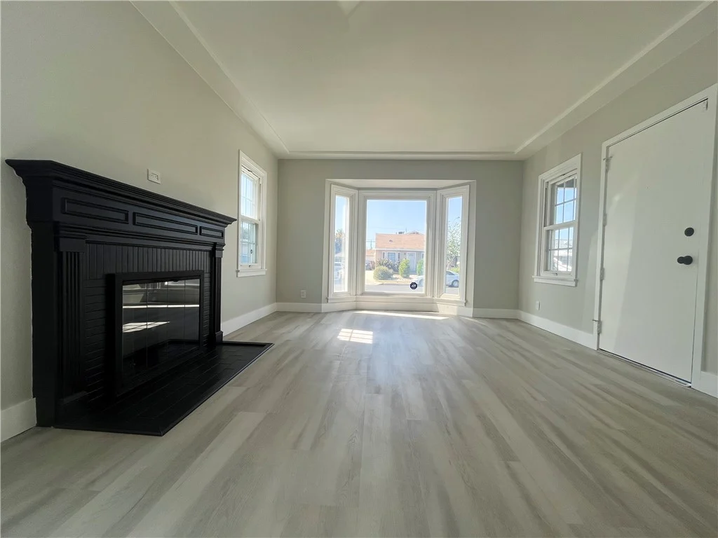 8718 Cimarron Street photo 4