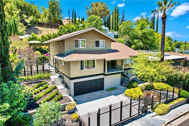 22921 Cass Avenue, Woodland Hills