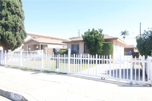 13114 Cordary, Hawthorne