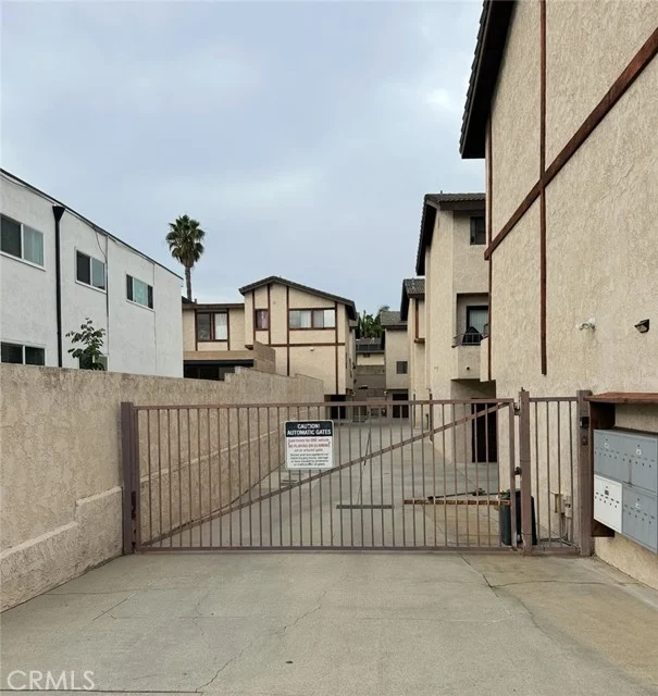 1119 Magnolia Avenue #2 photo 2