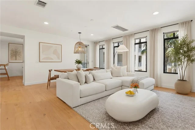 5625 Crescent Park W #207, Playa Vista