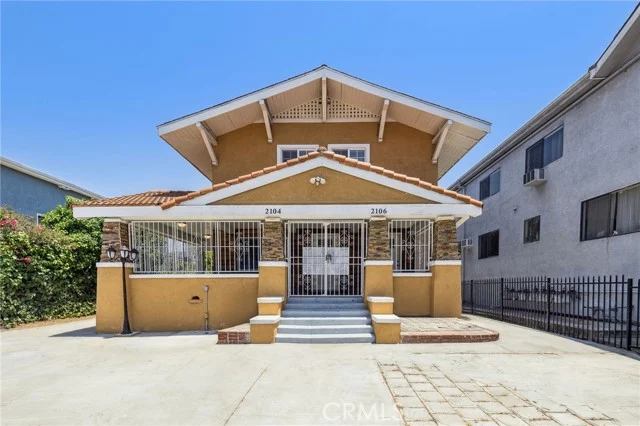 2104 Crenshaw Boulevard photo 1