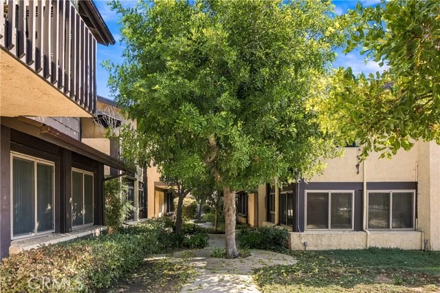 6716 Clybourn #238 photo 2