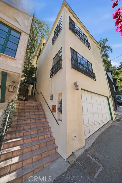 9624 Highland Gorge Drive photo 2