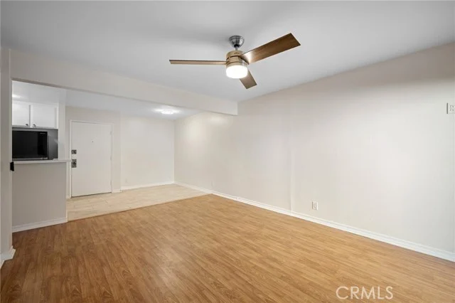 15425 Sherman #107A photo 5