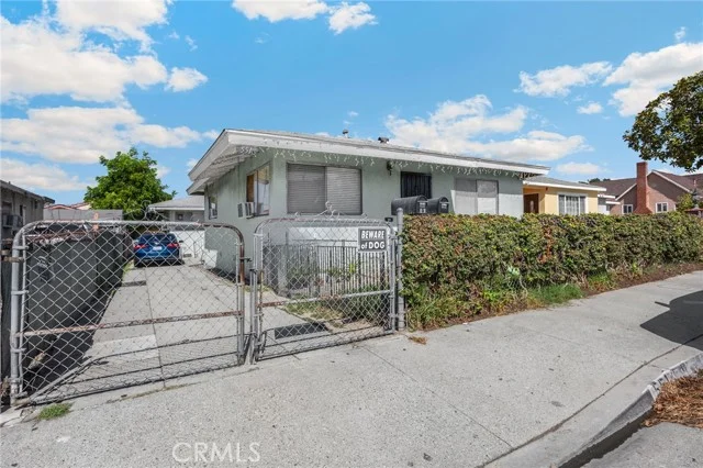 549 Hoefner, Los Angeles