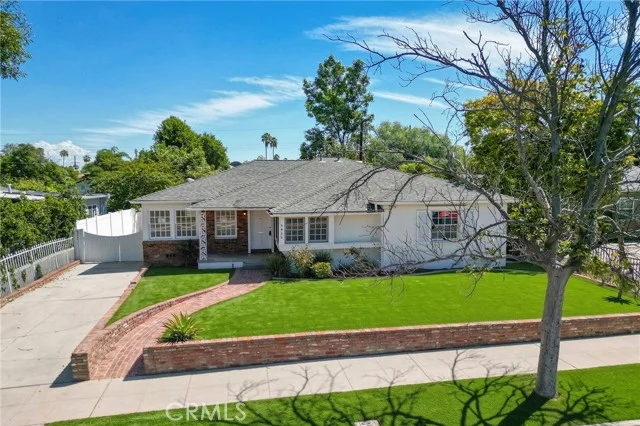 5436 Crebs, Tarzana
