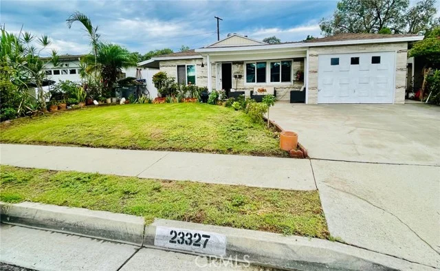 23327 Orchard photo 2