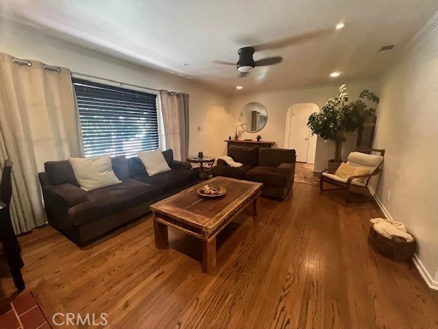 5744 Stansbury Avenue photo 3