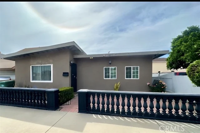 3437 Caspian, Long Beach