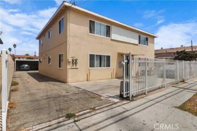 3245 Marine, Gardena