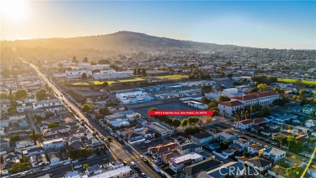 1631 S Cabrillo photo 5