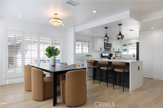 1066 E 45th Way, Long Beach