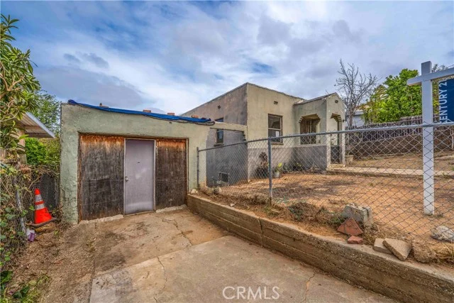 1023 De Garmo Drive, Los Angeles
