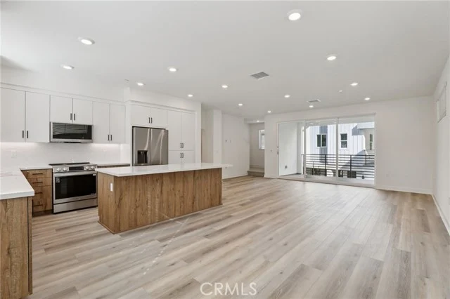 1693 Coral Sea Lane photo 3