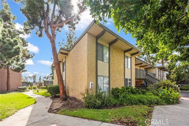 23308 Marigold Avenue #V-201 photo 5