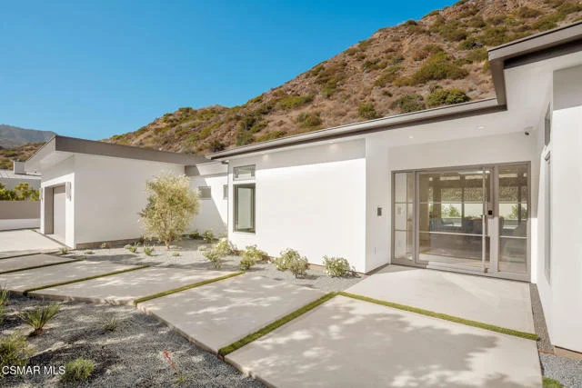 5924 Paseo Canyon Drive photo 2