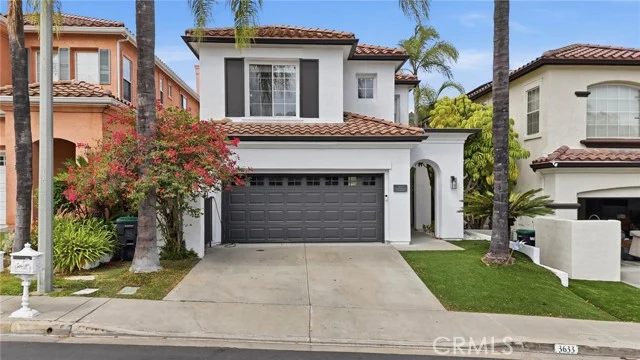 3633 Calle Jazmin, Calabasas