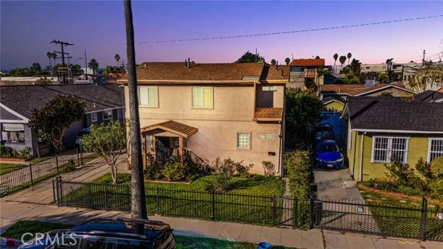 535 W Olive Street, Inglewood