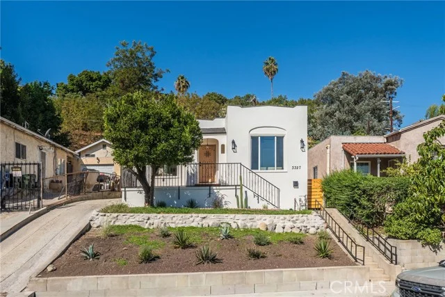 3327 Minto Court, Los Angeles