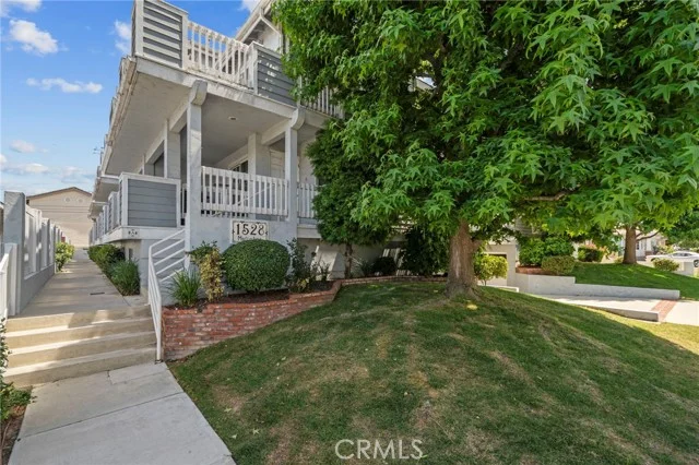 1528 Marcelina Avenue #B photo 2