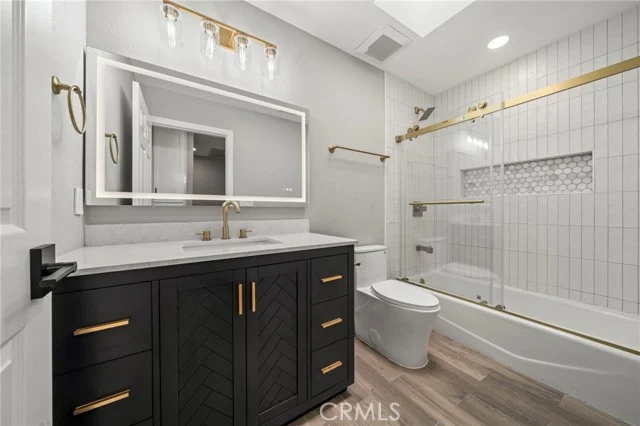 1528 Marcelina Avenue #B photo 3