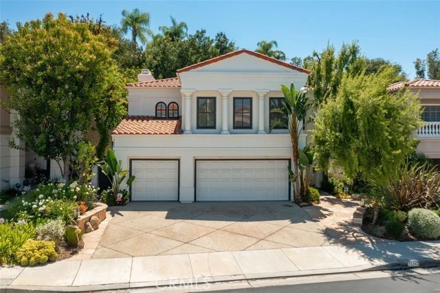 23262 Park Corniche, Calabasas